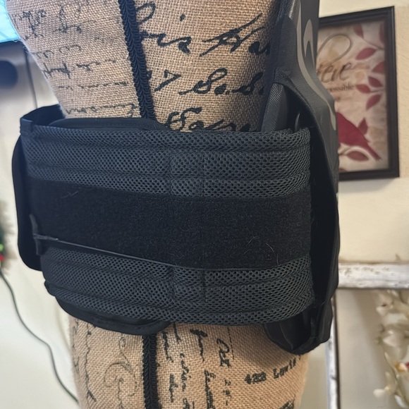 Like new, Aspen Horizon 2 piece, adjustable(in so many ways) back brace. - Picture 6 of 16
